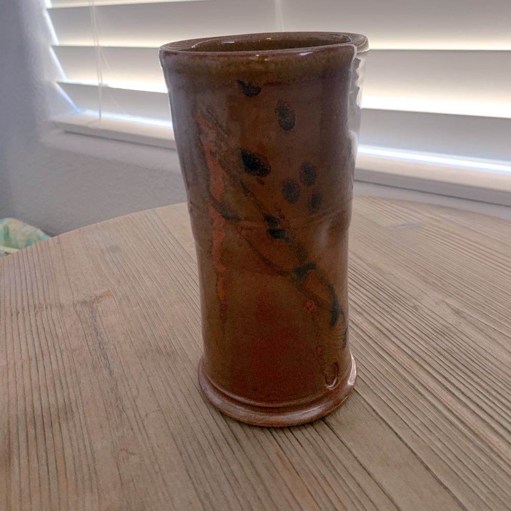 Beautiful Glazed pottery w/stamp